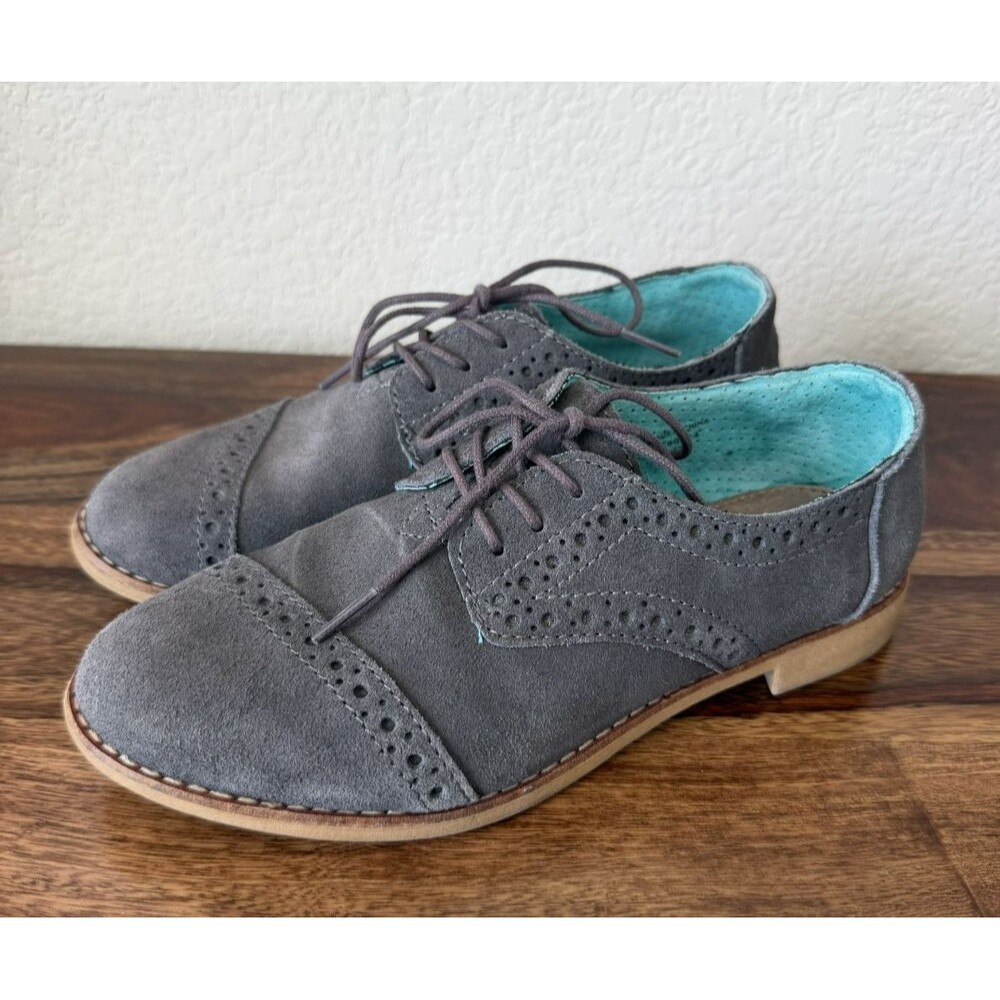 Tom’s Shoes for Women 7.5 Oxford Gray Suede lace up great condition